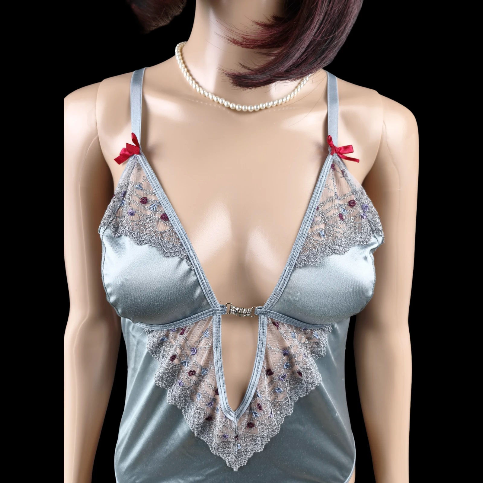 Cuerpo satinado con estilo femenino y elegante, marca Casimir – Nuevo / Talla 44/46 – photo 15